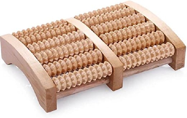 MASAJEADOR DE PIE MADERA